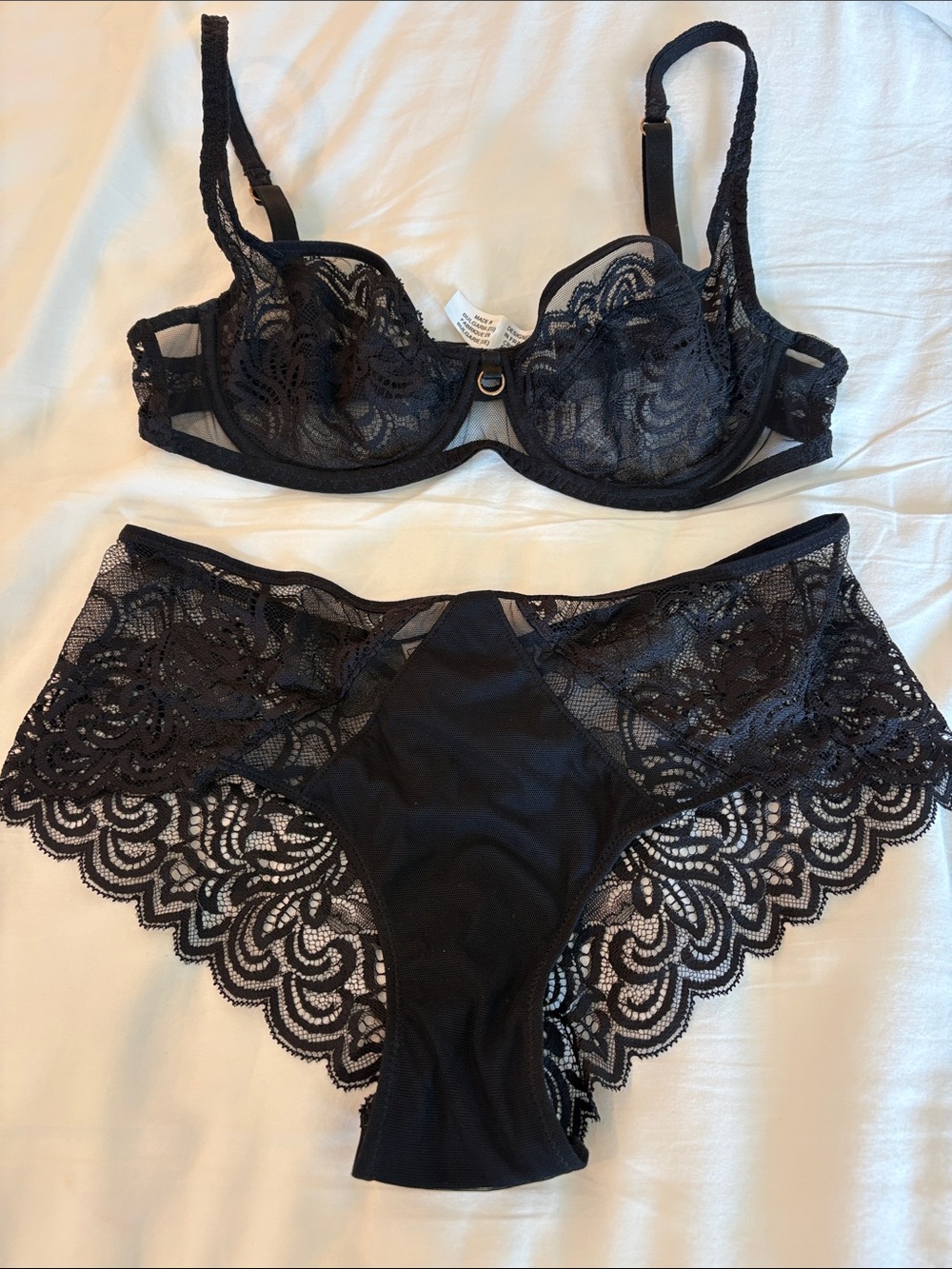 Antinea French Black Lace Underwire Bra & Lace Bikini Brief Set size 32C & Small